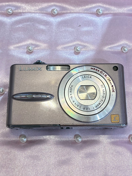 Panasonic Lumix DMC-FX30