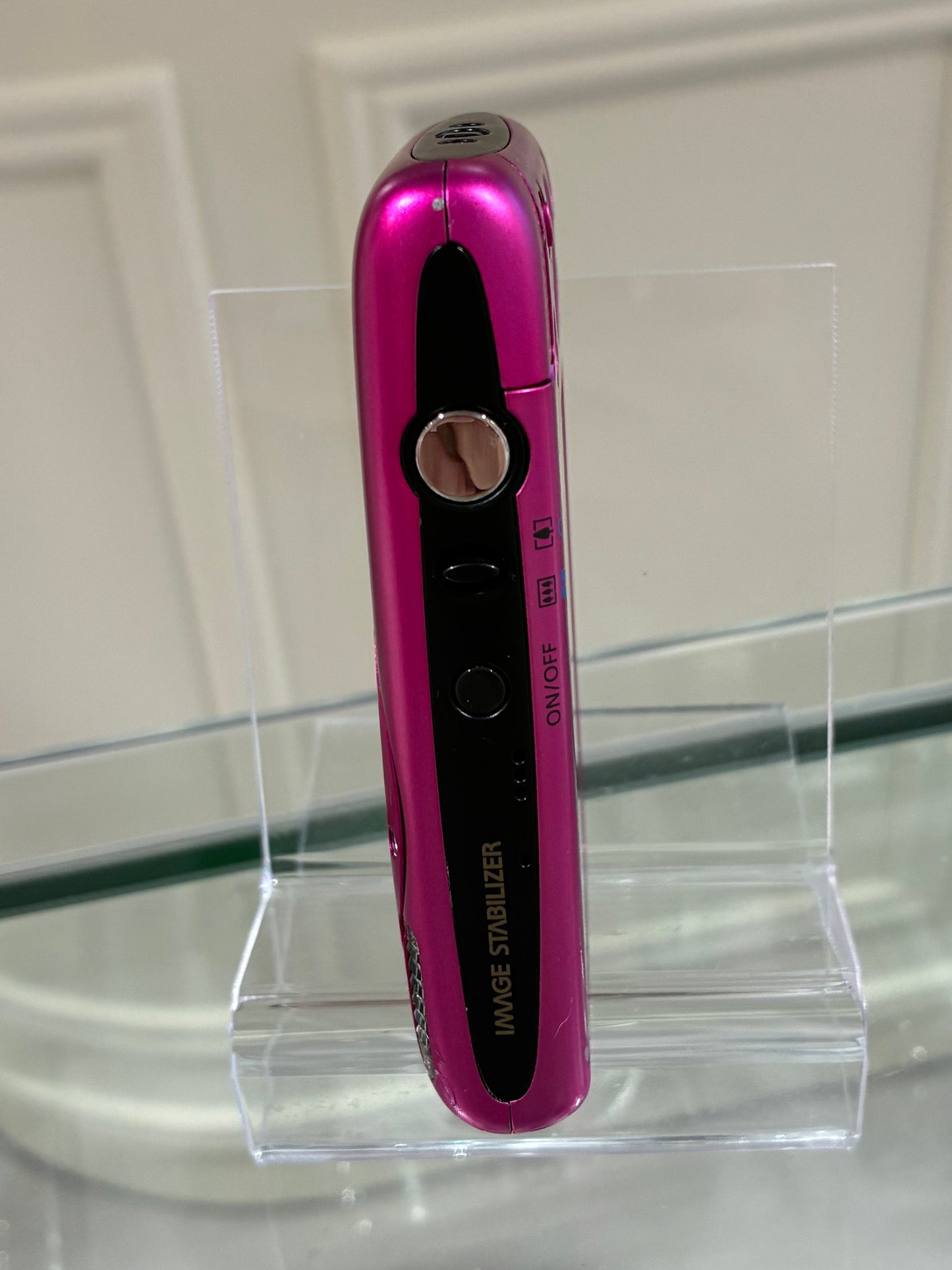 Canon IXUS 130 機王 Rare / Excellent condition (dm for purchase only )