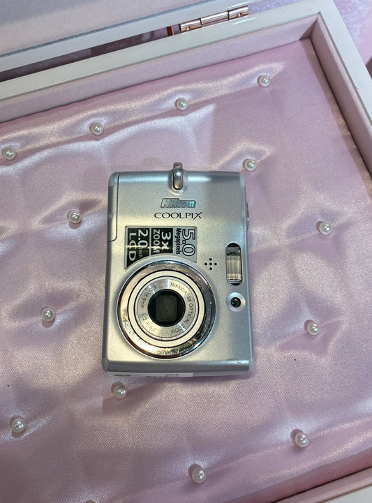 Nikon Coolpix L10