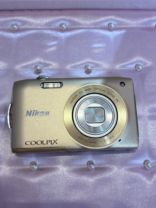Nikon Coolpix S3300