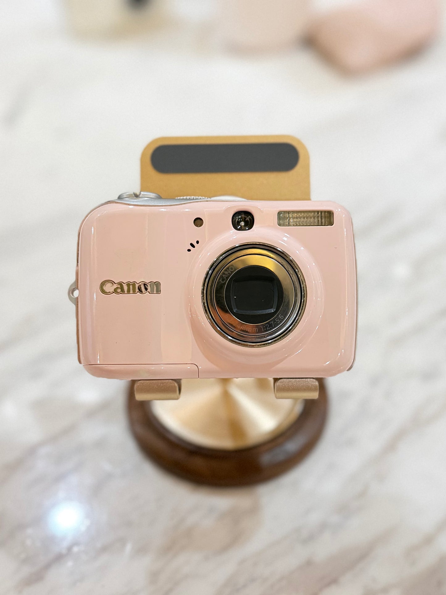 Canon Powershot E1 Pink excellent condition