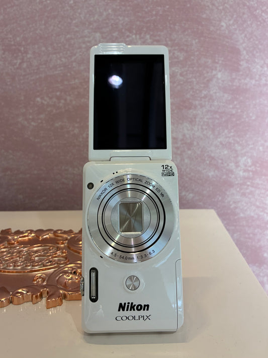 SUPER RARE - Nikon Coolpix S6900 TIKTOK VIRAL 🔥🤍 Excellent Condition