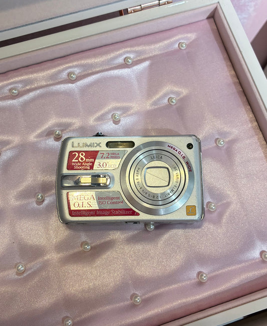Panasonic Lumix DMC-FX50