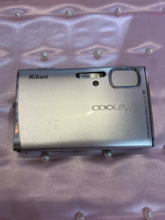 Nikon Coolpix S50