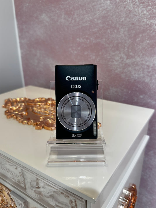 Canon IXUS 132 in black