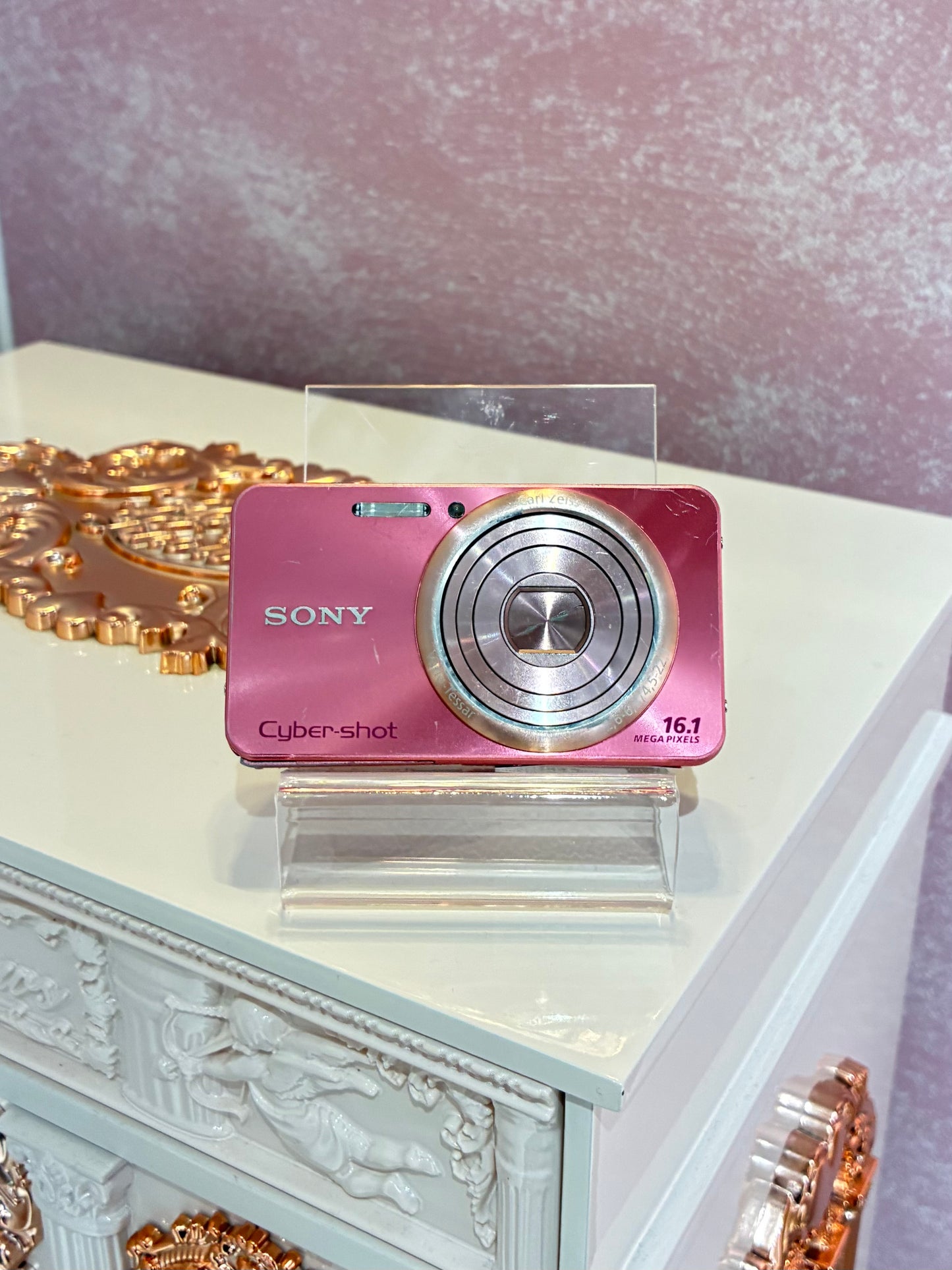 Sony Cybershot DSC-W570 popular model