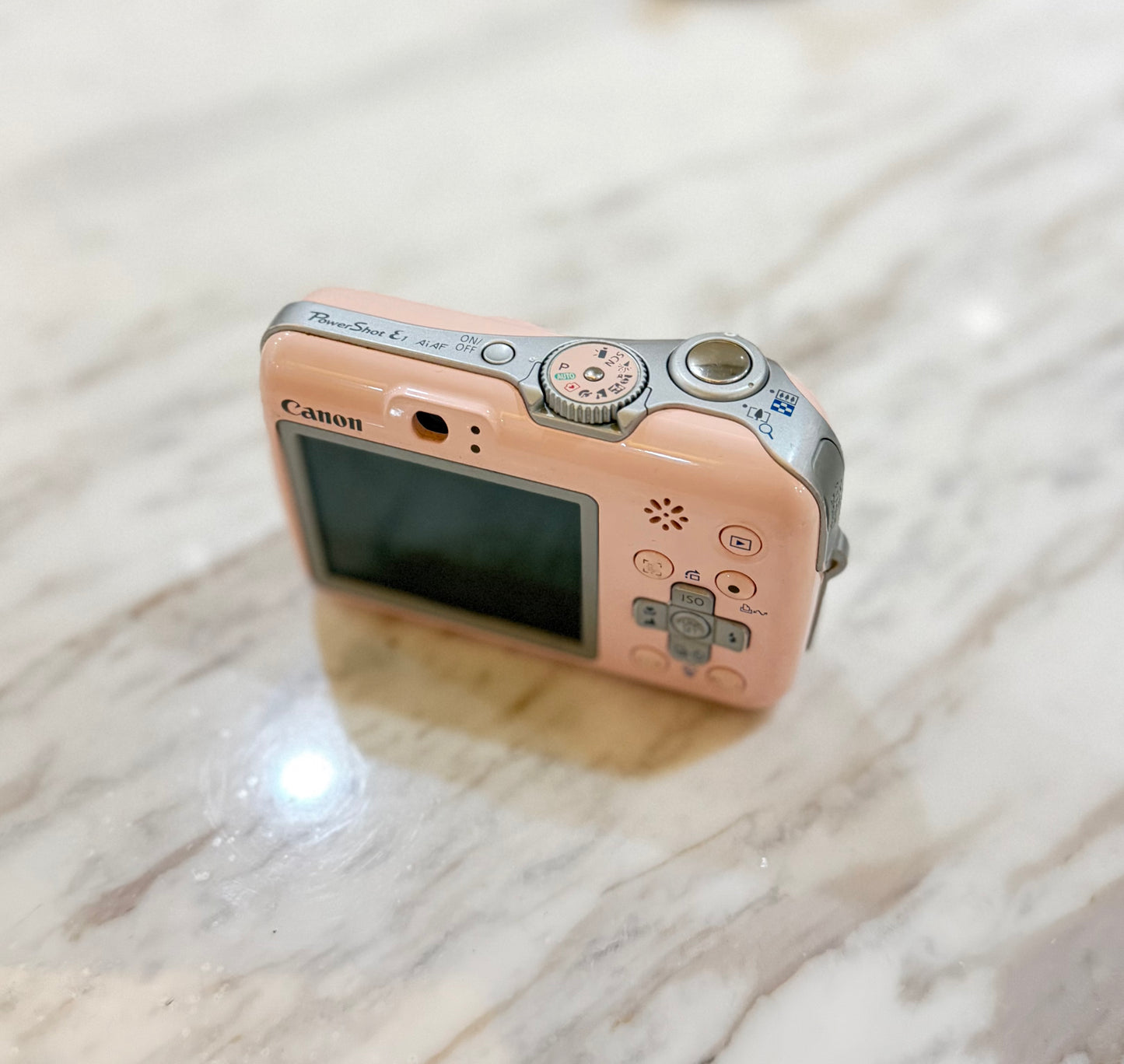 Canon Powershot E1 Pink excellent condition