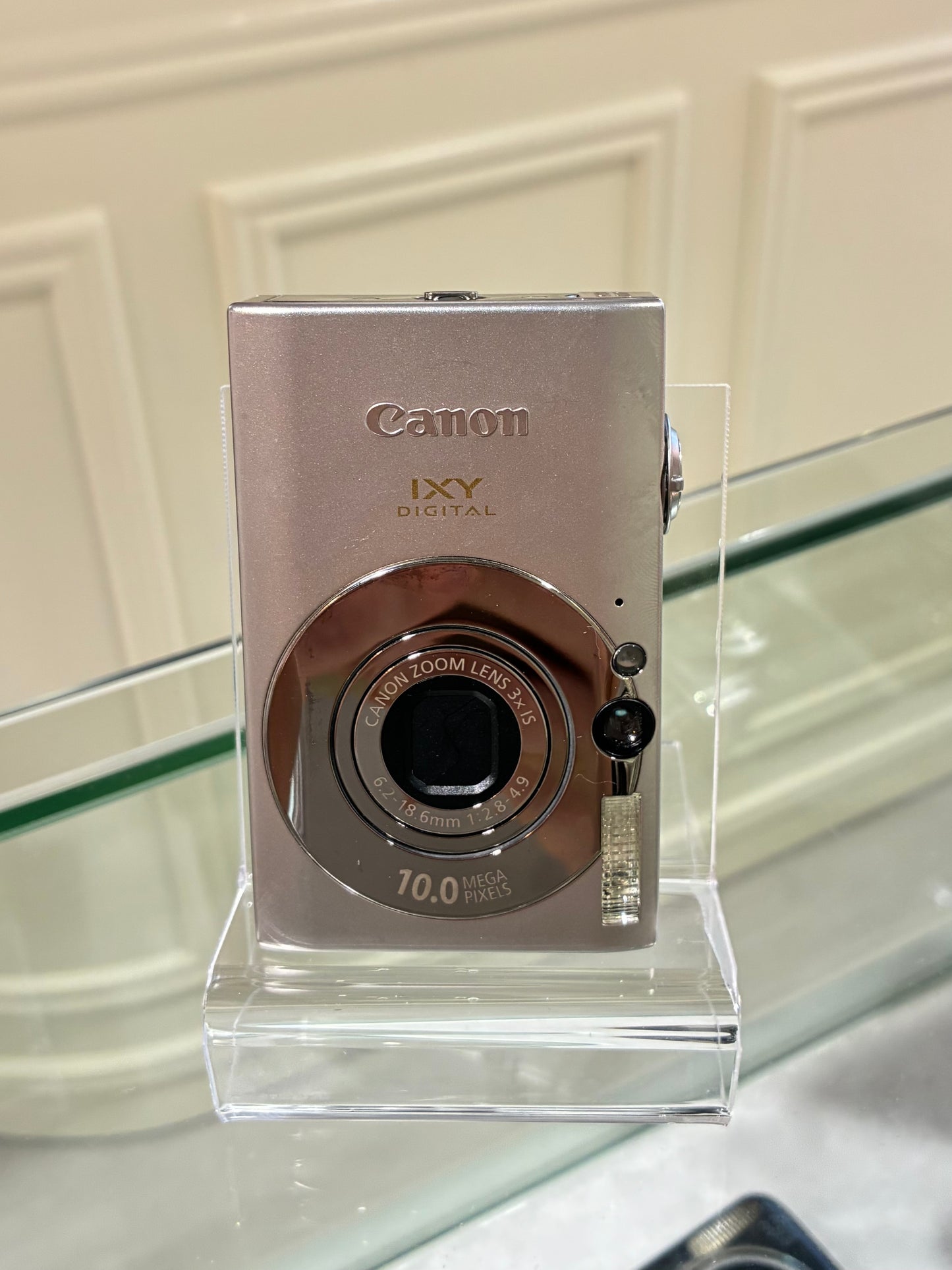 Canon IXY 25IS (IXUS 85IS) excellent condition