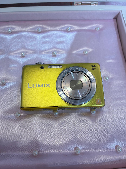 Panasonic Lumix DMC-FH6