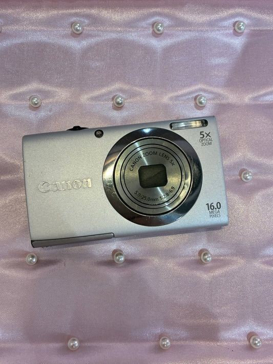 Canon Powershot A2300is in silver